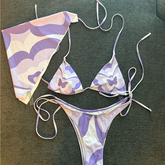 Bikini Set - Picture 2 of 5